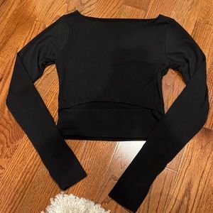 Black Crop Long Sleeve Stomach